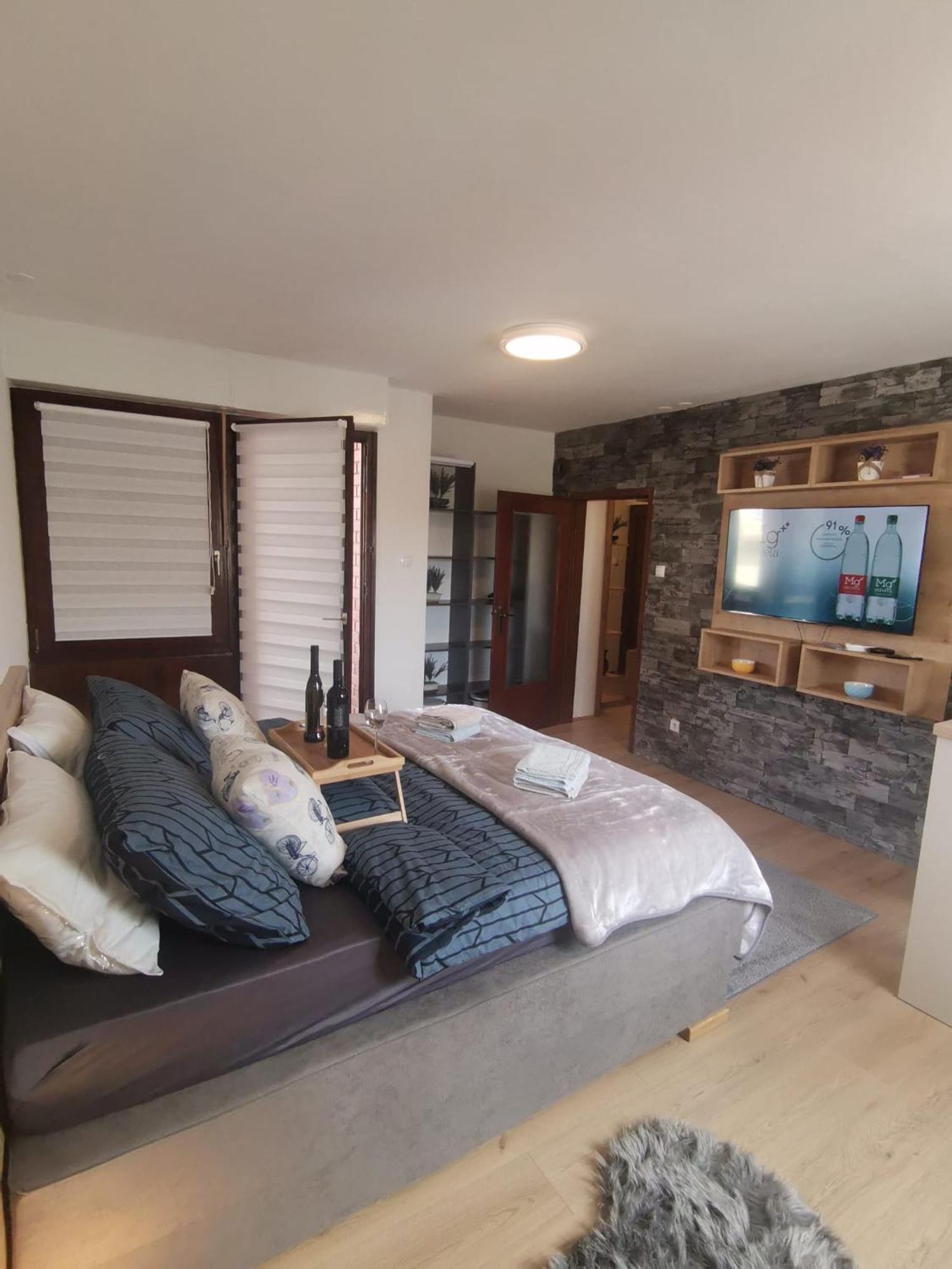 Apartman Anamaria Gospic Exterior photo